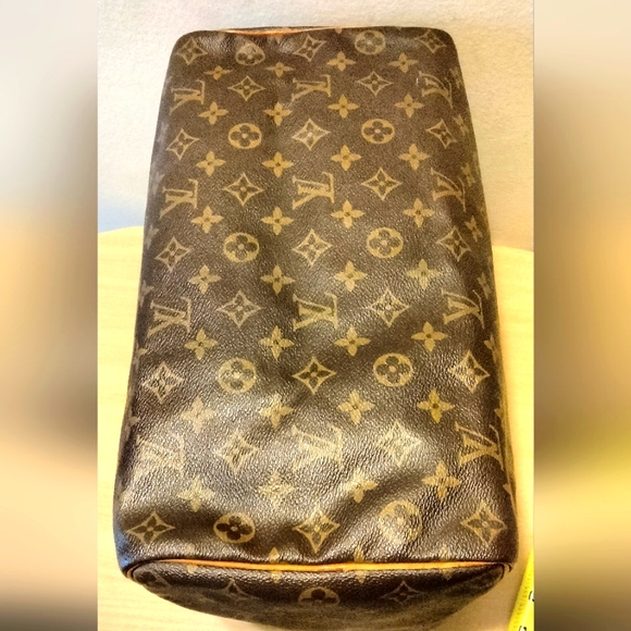 LOUIS VUITTON SPEEDY 35 HAND BAG - Picture 12 of 16